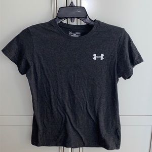Under Armour T-shirt